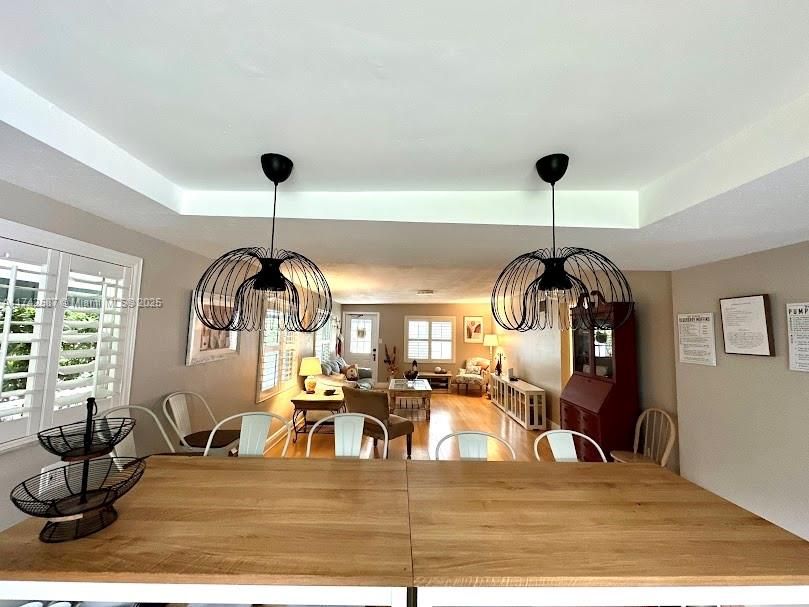 For Sale: $780,000 (3 beds, 2 baths, 1472 Square Feet)