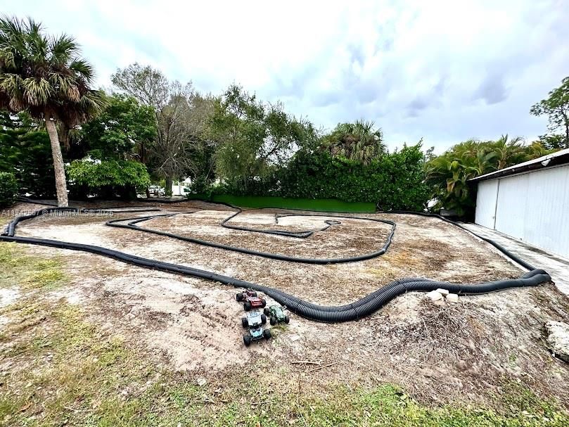 For Sale: $780,000 (3 beds, 2 baths, 1472 Square Feet)