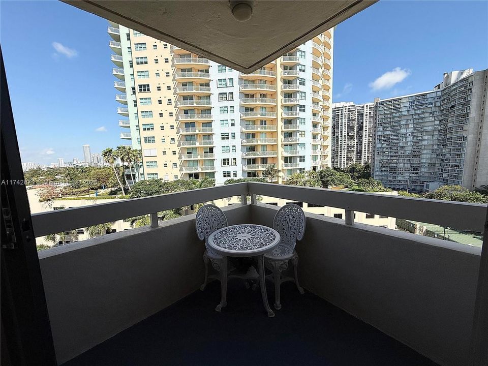 Vendido Recientemente: $415,000 (1 camas, 2 baños, 790 Pies cuadrados)