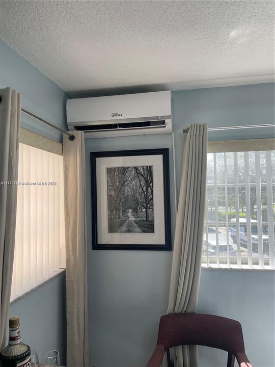 待售: $150,000 (1 贝兹, 1 浴室, 736 平方英尺)