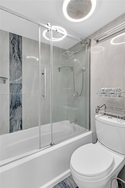 Vendido Recientemente: $165,000 (1 camas, 1 baños, 741 Pies cuadrados)