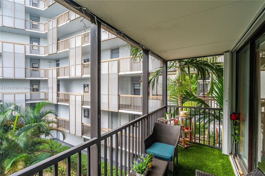 Vendido Recientemente: $165,000 (1 camas, 1 baños, 741 Pies cuadrados)