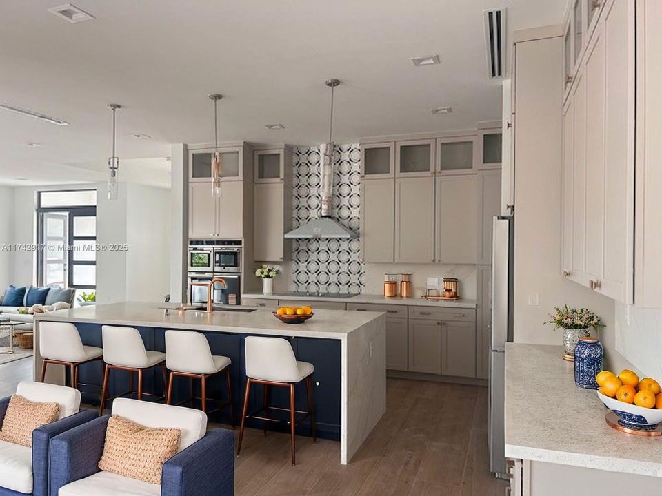 合同活跃: $1,199,990 (5 贝兹, 4 浴室, 3120 平方英尺)