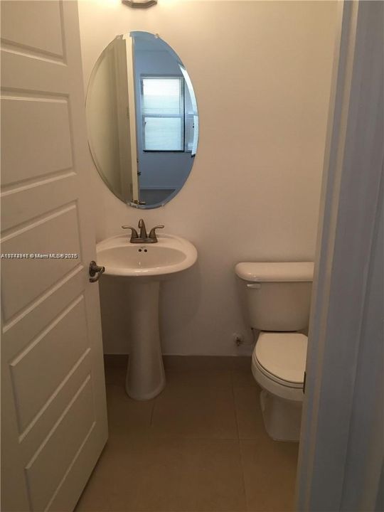 Recently Rented: $3,450 (3 beds, 2 baths, 1965 Square Feet)