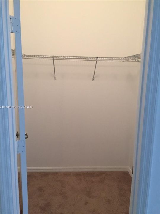 Recently Rented: $3,450 (3 beds, 2 baths, 1965 Square Feet)