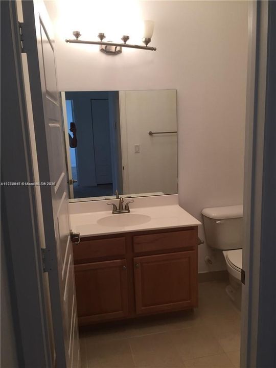 Recently Rented: $3,450 (3 beds, 2 baths, 1965 Square Feet)