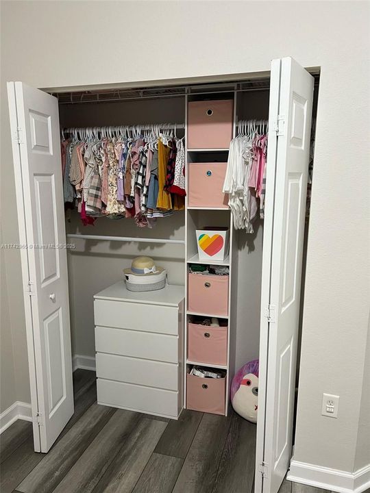 Recently Rented: $3,400 (3 beds, 2 baths, 1700 Square Feet)