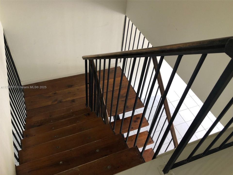 Recientemente alquilado: $3,100 (3 camas, 2 baños, 1770 Pies cuadrados)