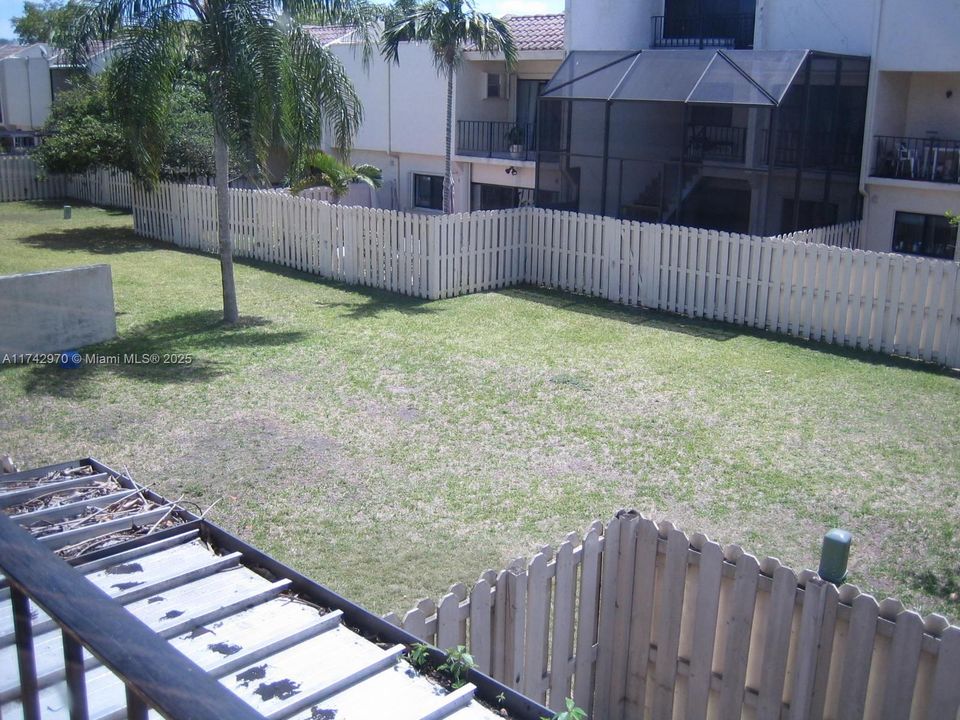 Recientemente alquilado: $3,100 (3 camas, 2 baños, 1770 Pies cuadrados)