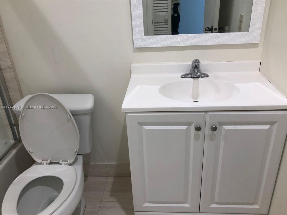 Recientemente alquilado: $3,100 (3 camas, 2 baños, 1770 Pies cuadrados)