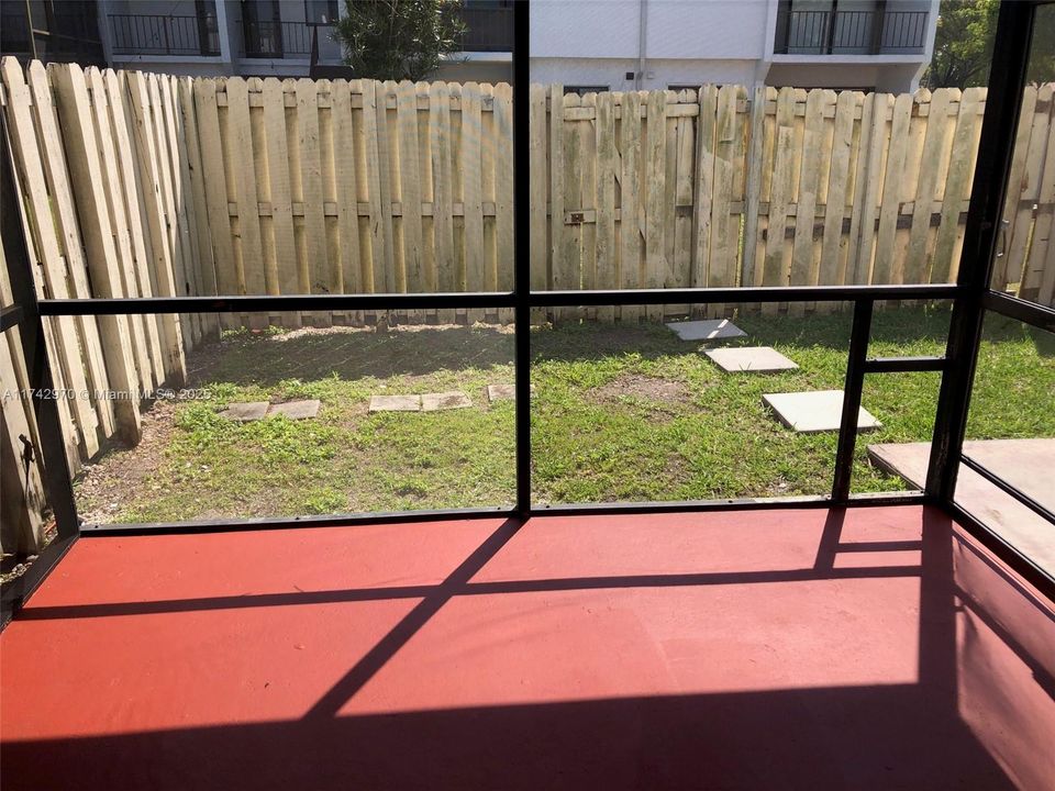 Recientemente alquilado: $3,100 (3 camas, 2 baños, 1770 Pies cuadrados)