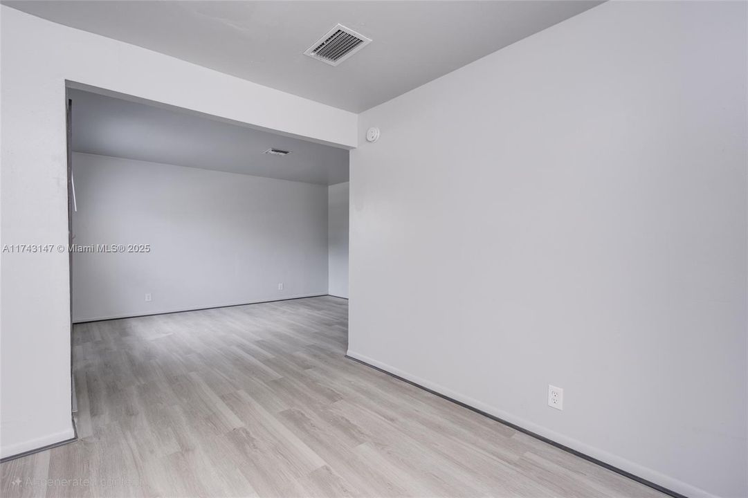 Recently Sold: $1,450,000 (0 beds, 0 baths, 4203 Square Feet)
