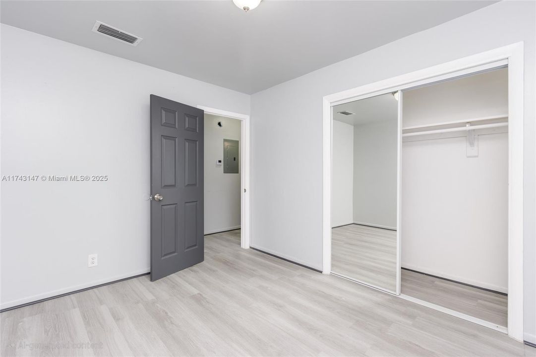 Recently Sold: $1,450,000 (0 beds, 0 baths, 4203 Square Feet)