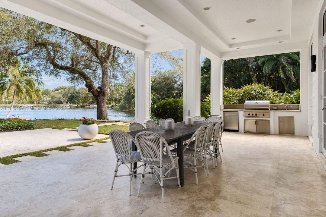 На продажу: $12,950,000 (7 спален, 7 ванн, 9426 Квадратных фут)