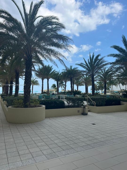 For Rent: $2,250 (0 beds, 1 baths, 486 Square Feet)