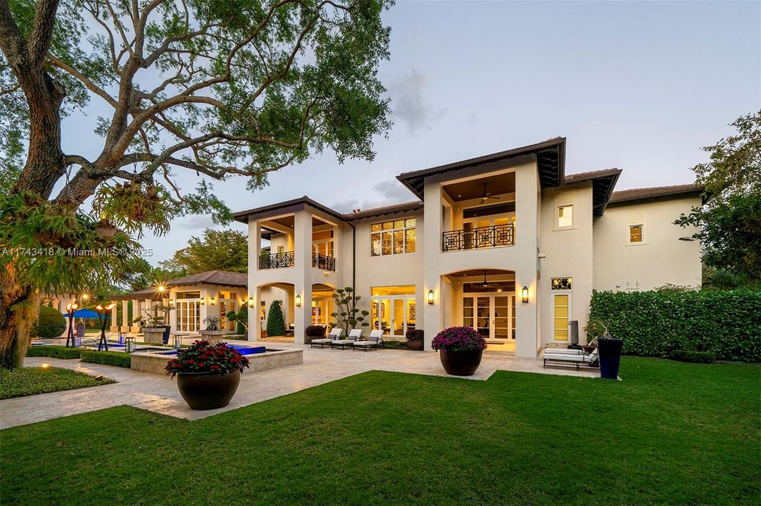 Недавно арендовано: $34,000 (6 спален, 6 ванн, 7255 Квадратных фут)