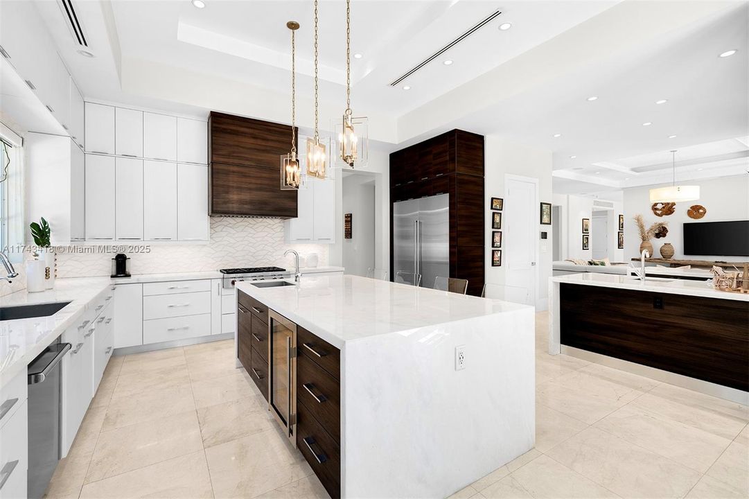 Недавно арендовано: $34,000 (6 спален, 6 ванн, 7255 Квадратных фут)