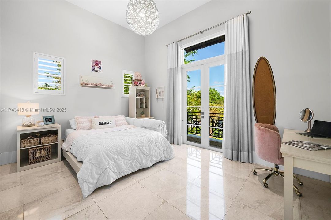 Недавно арендовано: $34,000 (6 спален, 6 ванн, 7255 Квадратных фут)