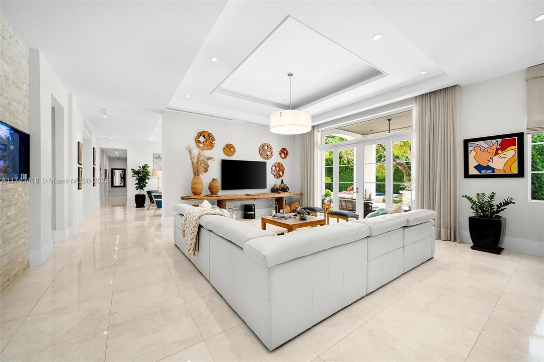 Недавно арендовано: $34,000 (6 спален, 6 ванн, 7255 Квадратных фут)