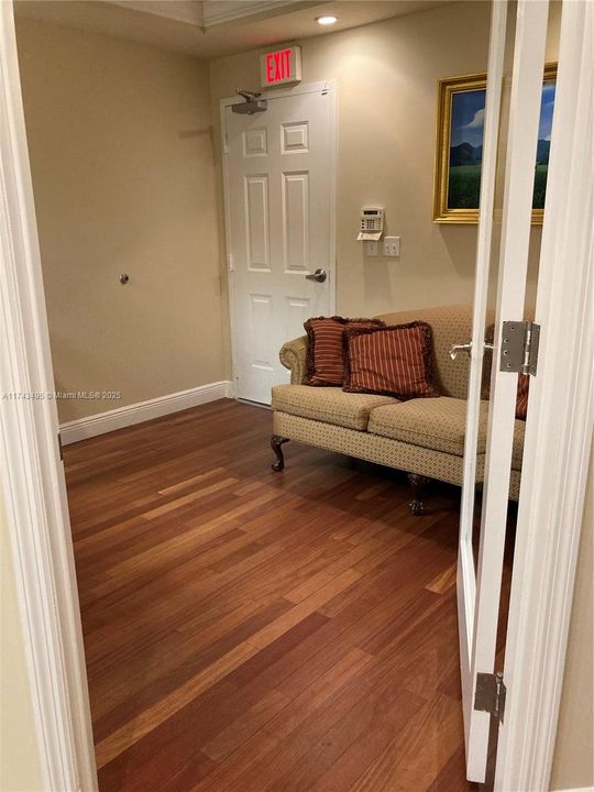 待售: $1,149,000 (0 贝兹, 0 浴室, 0 平方英尺)