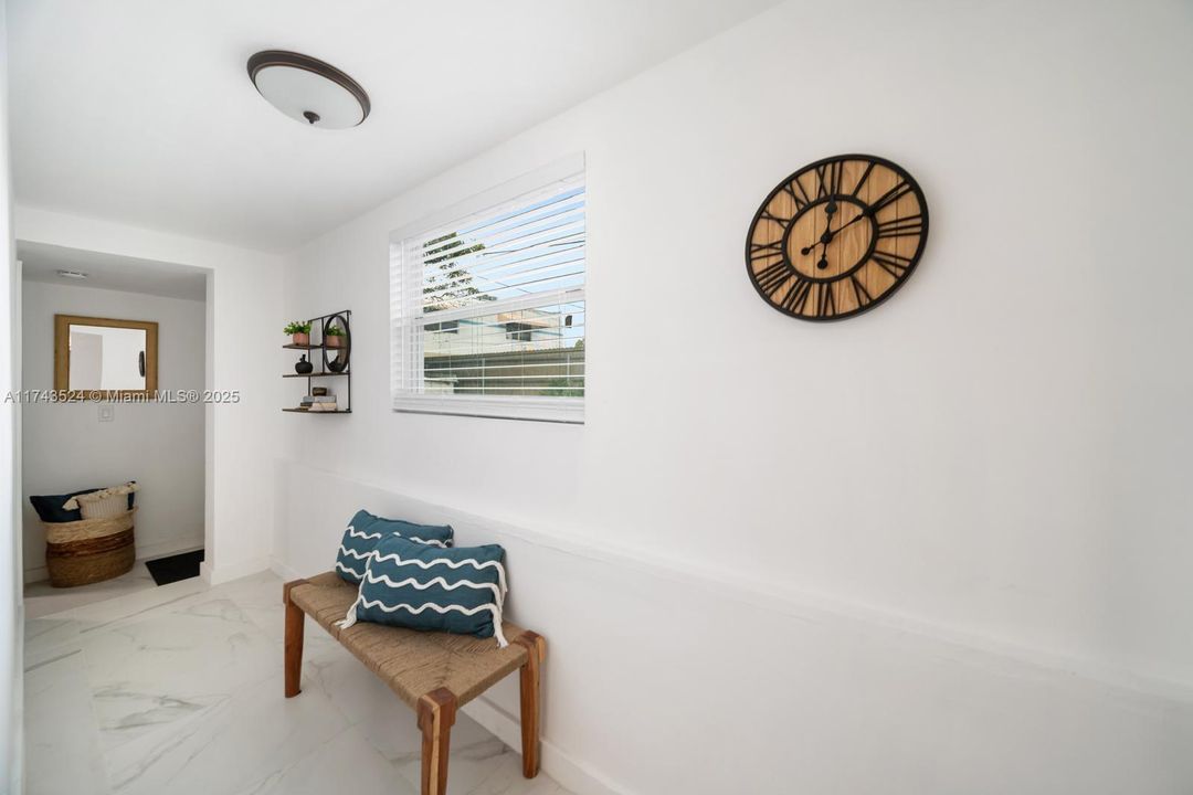 Recientemente alquilado: $4,900 (4 camas, 2 baños, 1453 Pies cuadrados)