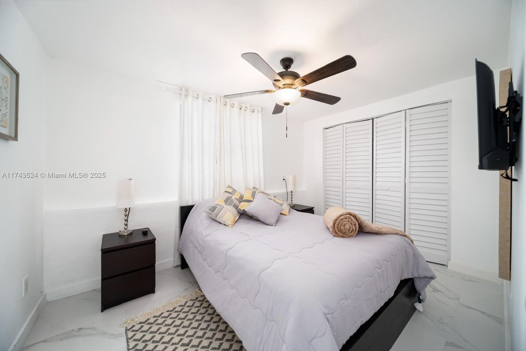 Recientemente alquilado: $4,900 (4 camas, 2 baños, 1453 Pies cuadrados)