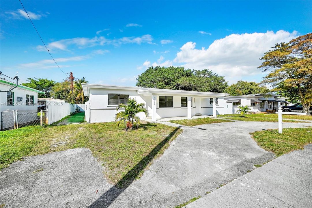 Recently Sold: $615,000 (0 beds, 0 baths, 1740 Square Feet)