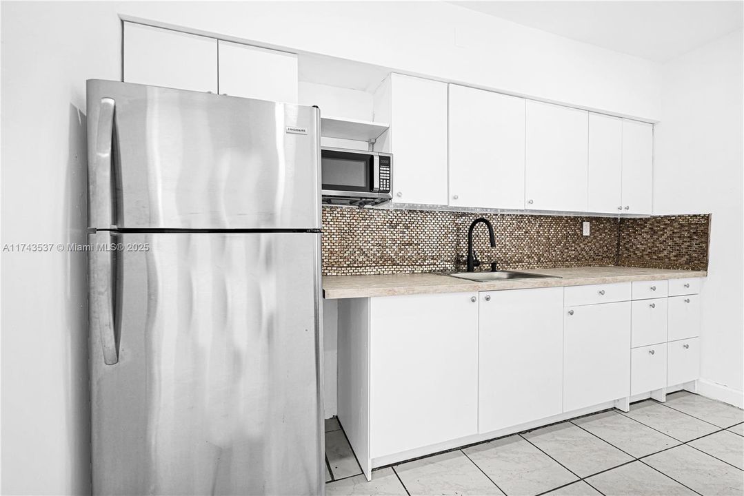 Recently Sold: $615,000 (0 beds, 0 baths, 1740 Square Feet)