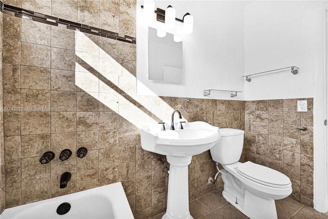 Recently Sold: $615,000 (0 beds, 0 baths, 1740 Square Feet)