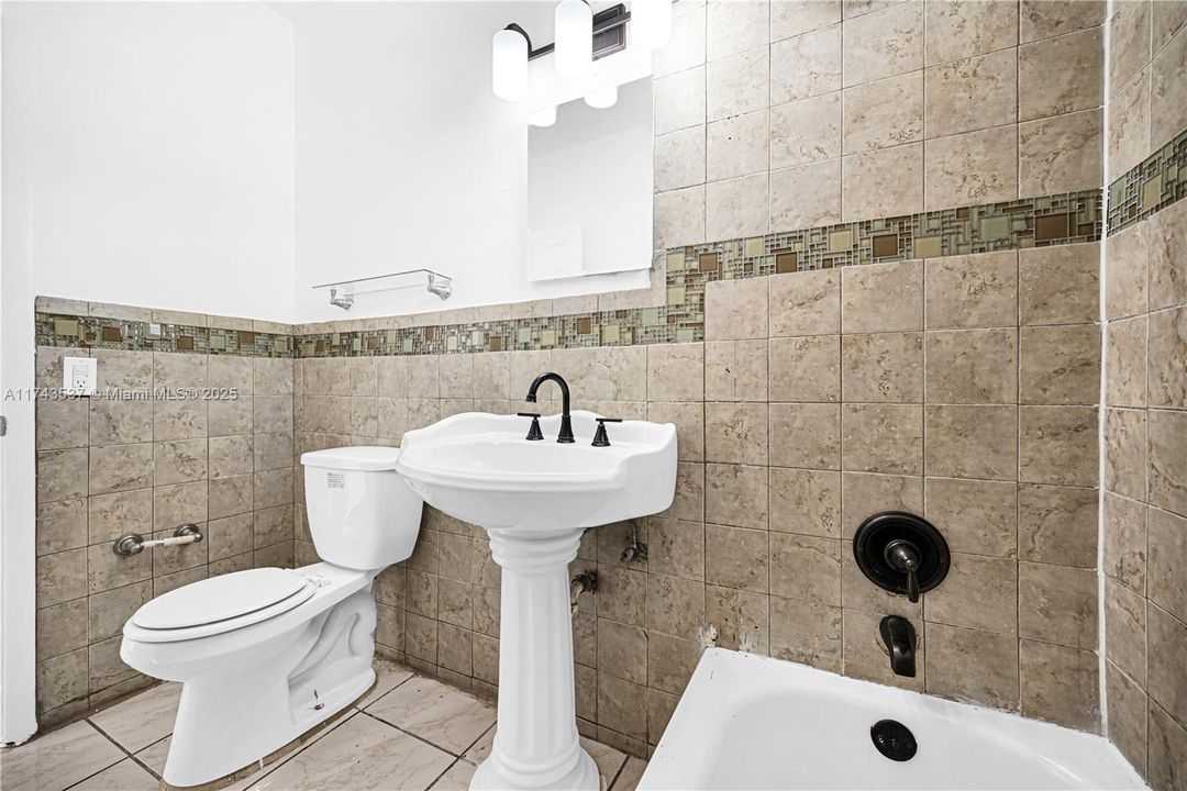 Recently Sold: $615,000 (0 beds, 0 baths, 1740 Square Feet)