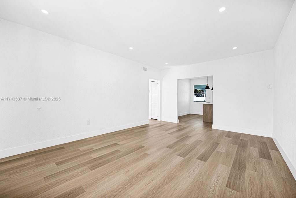 Recently Sold: $615,000 (0 beds, 0 baths, 1740 Square Feet)