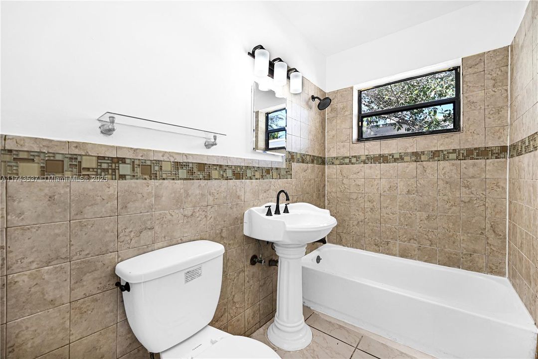 Recently Sold: $615,000 (0 beds, 0 baths, 1740 Square Feet)