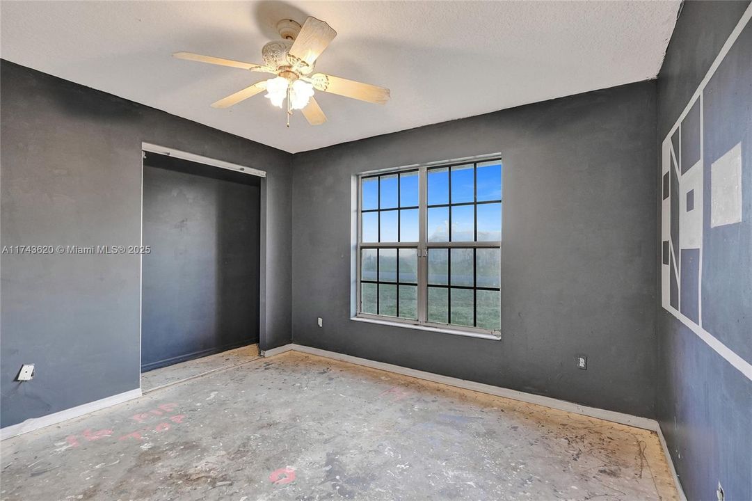 Recently Sold: $364,950 (4 beds, 4 baths, 3342 Square Feet)