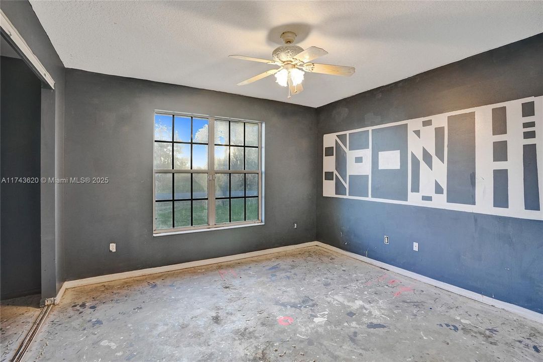 Recently Sold: $364,950 (4 beds, 4 baths, 3342 Square Feet)