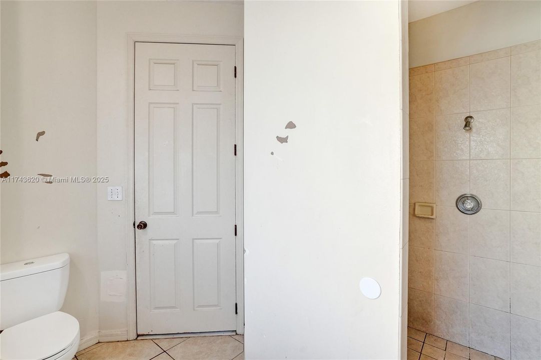 Recently Sold: $364,950 (4 beds, 4 baths, 3342 Square Feet)