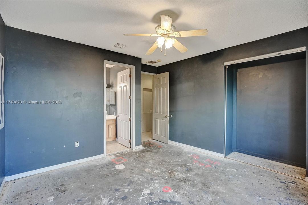 Recently Sold: $364,950 (4 beds, 4 baths, 3342 Square Feet)