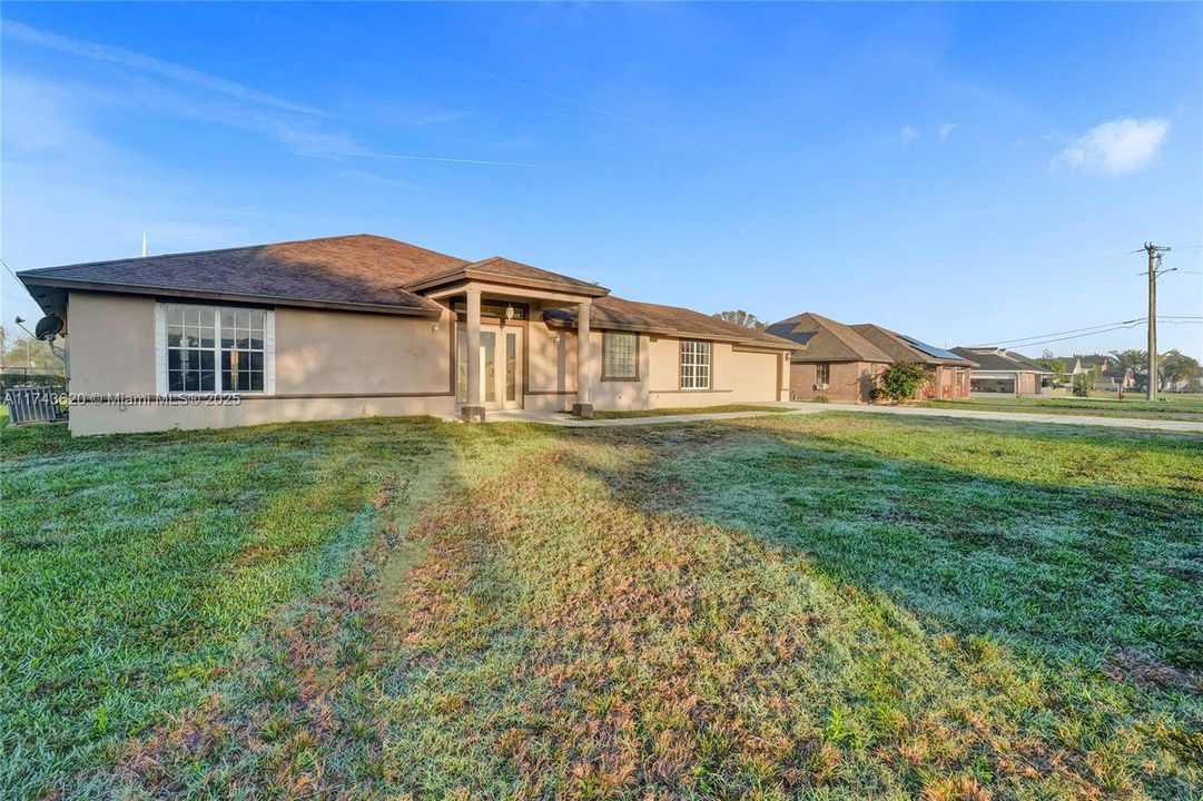 Recently Sold: $364,950 (4 beds, 4 baths, 3342 Square Feet)