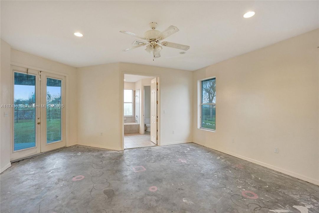 Recently Sold: $364,950 (4 beds, 4 baths, 3342 Square Feet)