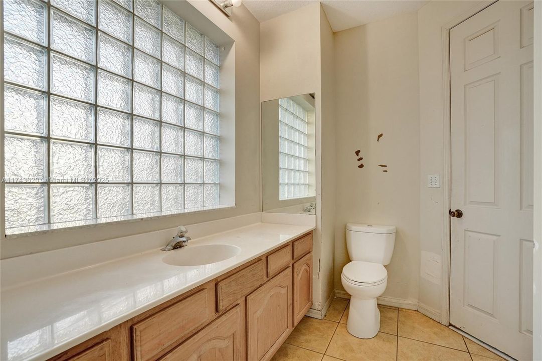 Recently Sold: $364,950 (4 beds, 4 baths, 3342 Square Feet)