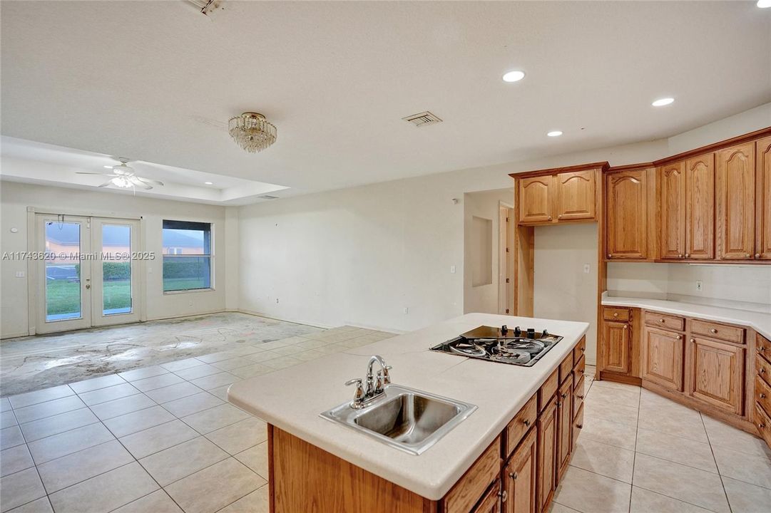 Recently Sold: $364,950 (4 beds, 4 baths, 3342 Square Feet)