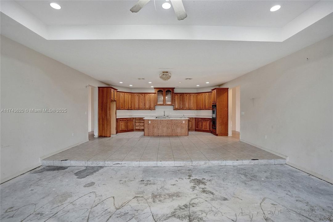 Recently Sold: $364,950 (4 beds, 4 baths, 3342 Square Feet)