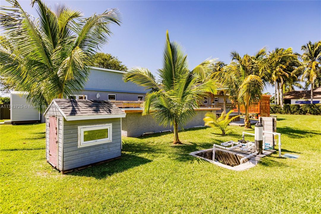 Vendido Recientemente: $975,000 (4 camas, 3 baños, 2150 Pies cuadrados)