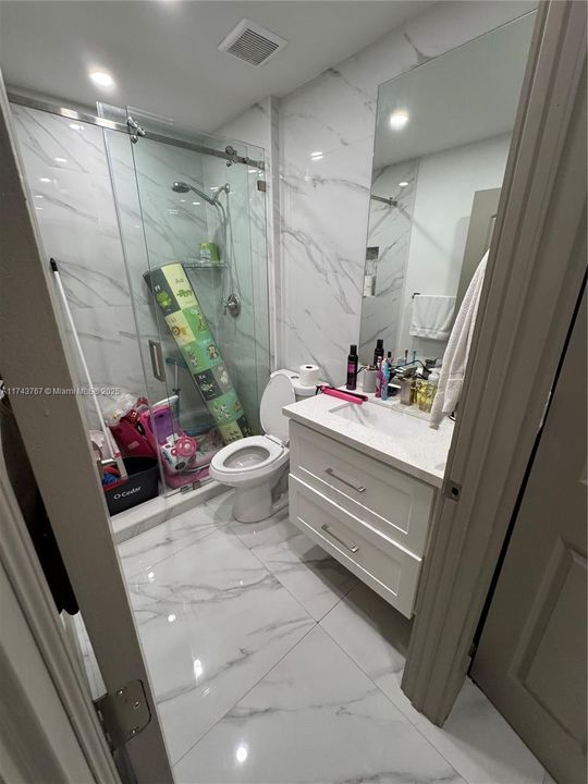 For Sale: $454,800 (3 beds, 3 baths, 1382 Square Feet)