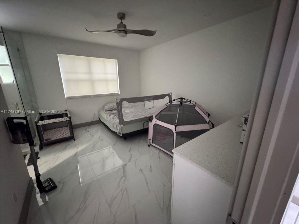 For Sale: $454,800 (3 beds, 3 baths, 1382 Square Feet)