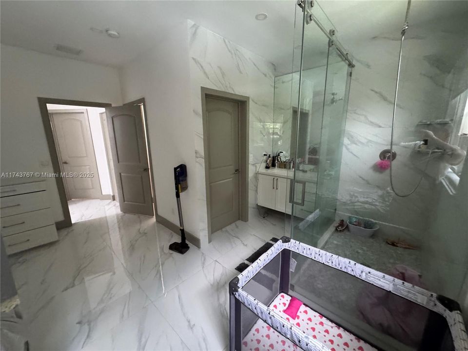 For Sale: $454,800 (3 beds, 3 baths, 1382 Square Feet)