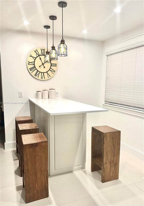 Recently Rented: $2,650 (2 beds, 2 baths, 1005 Square Feet)