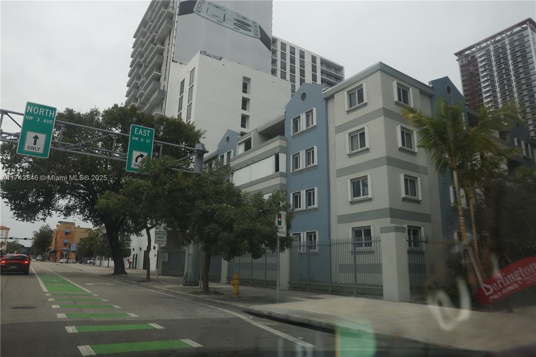 For Sale: $450,000 (3 beds, 2 baths, 1363 Square Feet)