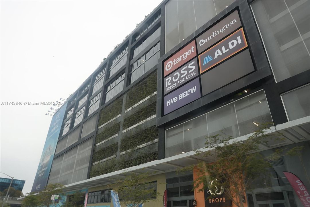 For Sale: $450,000 (3 beds, 2 baths, 1363 Square Feet)