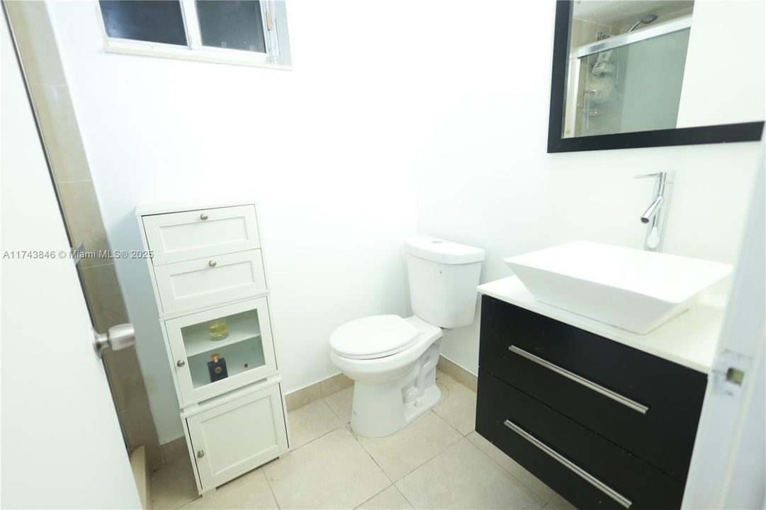 For Sale: $450,000 (3 beds, 2 baths, 1363 Square Feet)