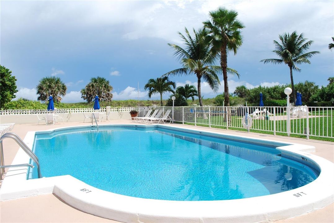 For Rent: $2,500 (1 beds, 1 baths, 840 Square Feet)